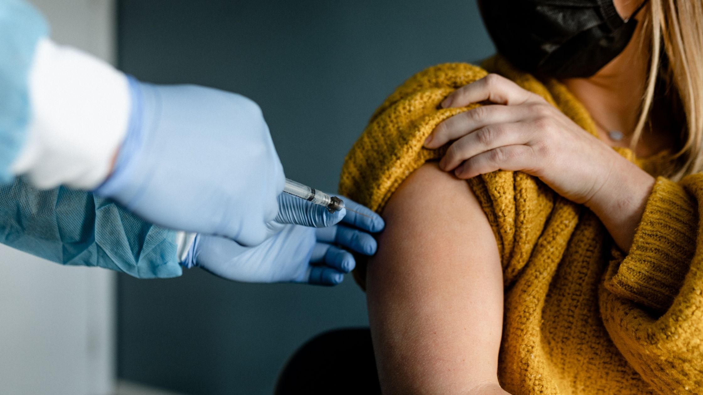Breastfeeding and vaccines
